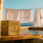 Savon de Marseille bienfaits cube vert près bassin
