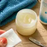 Petroleum jelly sur peau : réparation et protection en douceur