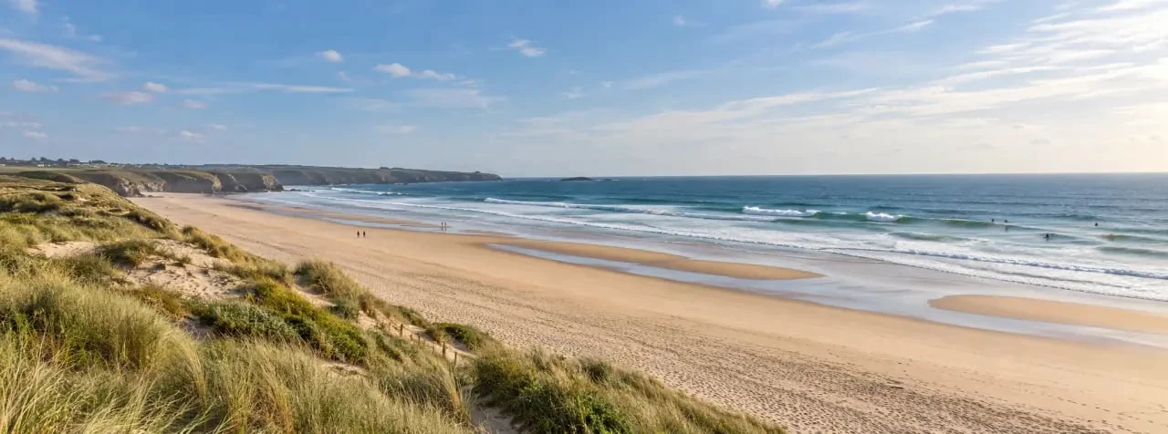 Guidel plage et son littoral de sable fin en Bretagne sud